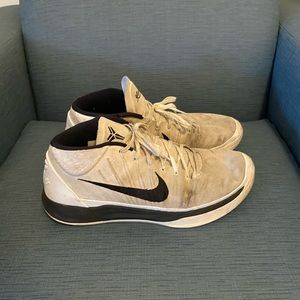 Mens Size 13 Nike Kobe Lows Used